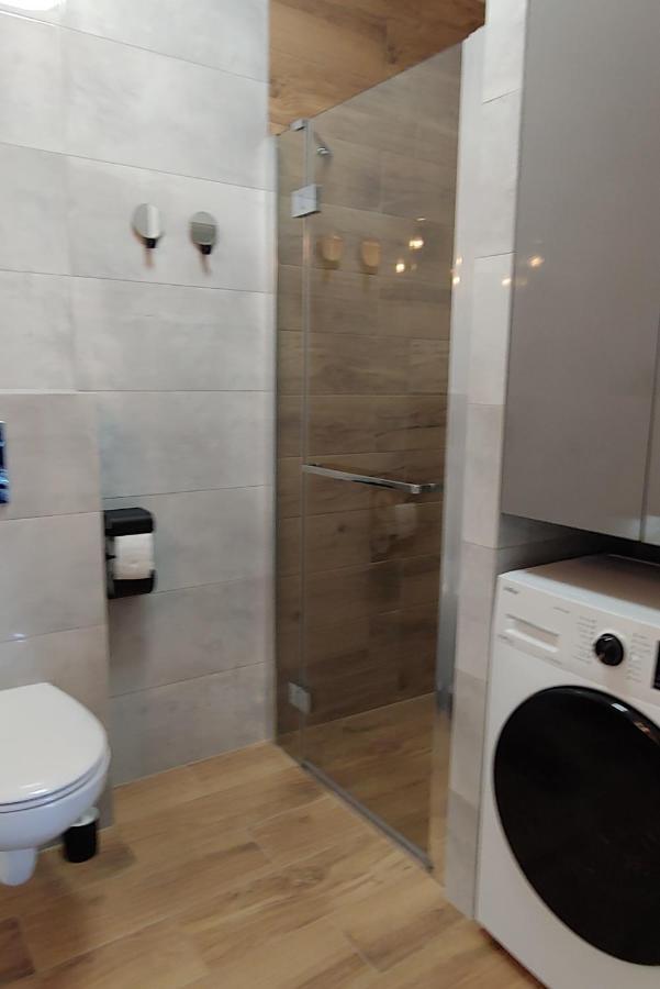 Apartamenty Everysky - Izerska 8 ชกลาร์สกา ปอเรมบา ภายนอก รูปภาพ