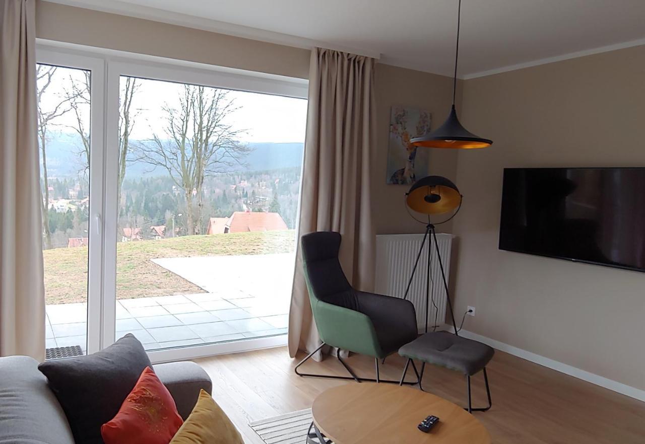 Apartamenty Everysky - Izerska 8 ชกลาร์สกา ปอเรมบา ภายนอก รูปภาพ